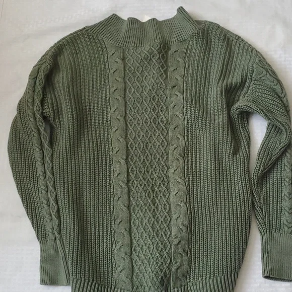 Aerie green cable knit vneck pullover sweater size XS - Picture 7 of 16